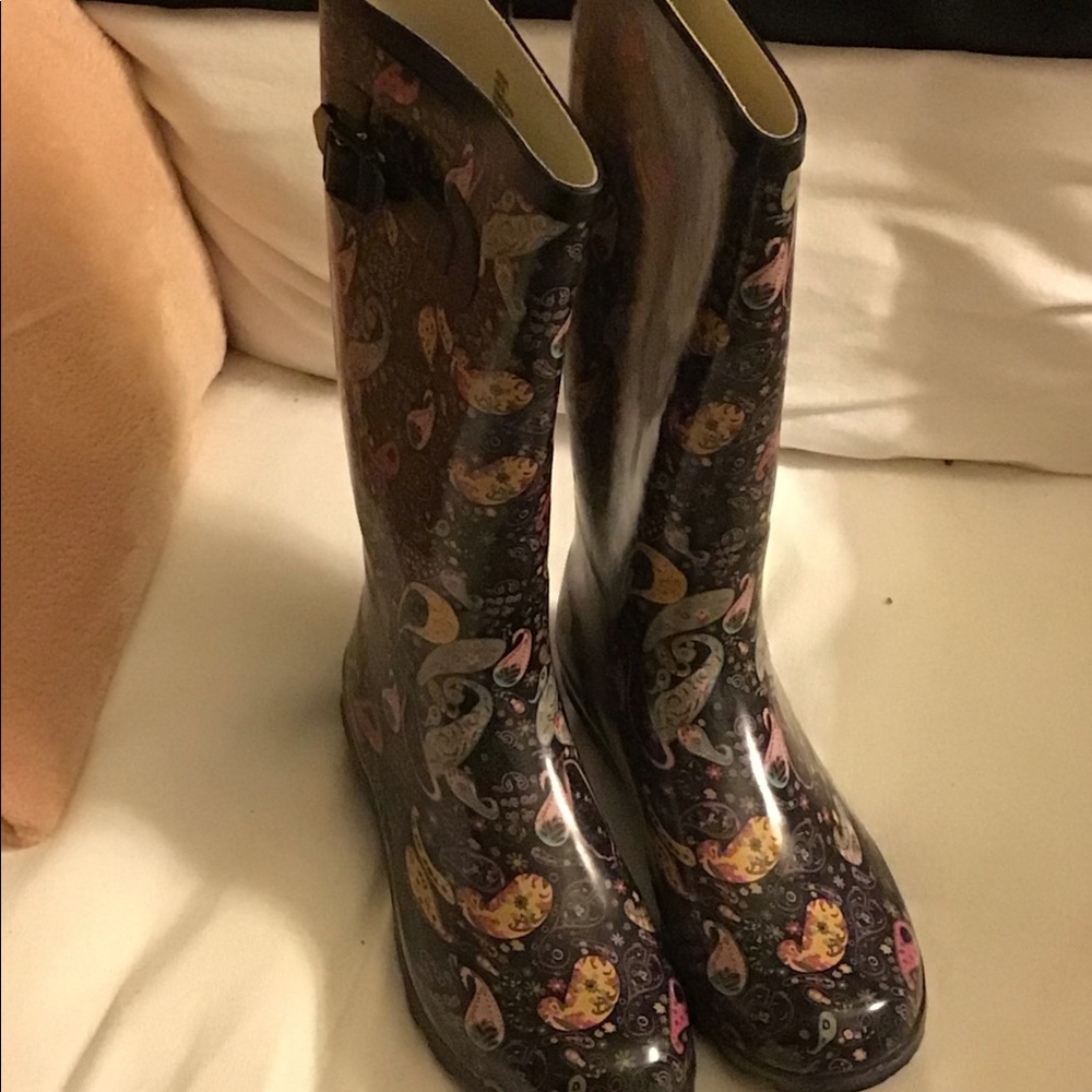 Steve Madden Paisley Print Rain Boots